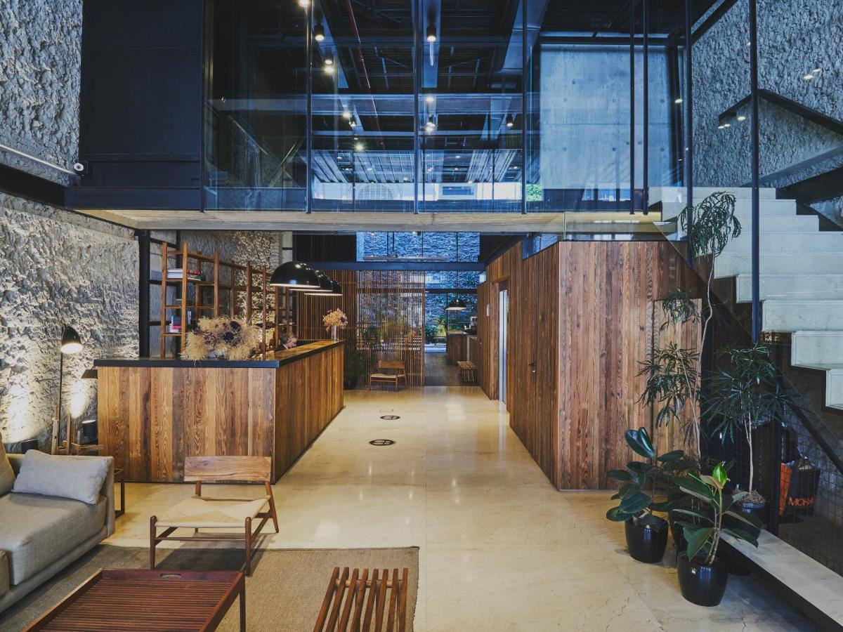 Aq Tailored Suites Buenos Aires Exterior photo Interior of the museum